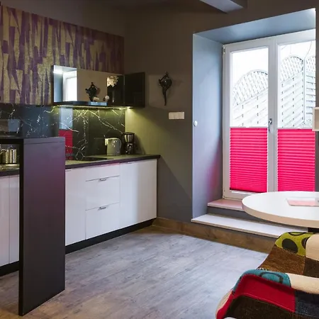Yourplace Romantic With Private Patio * Krakow
